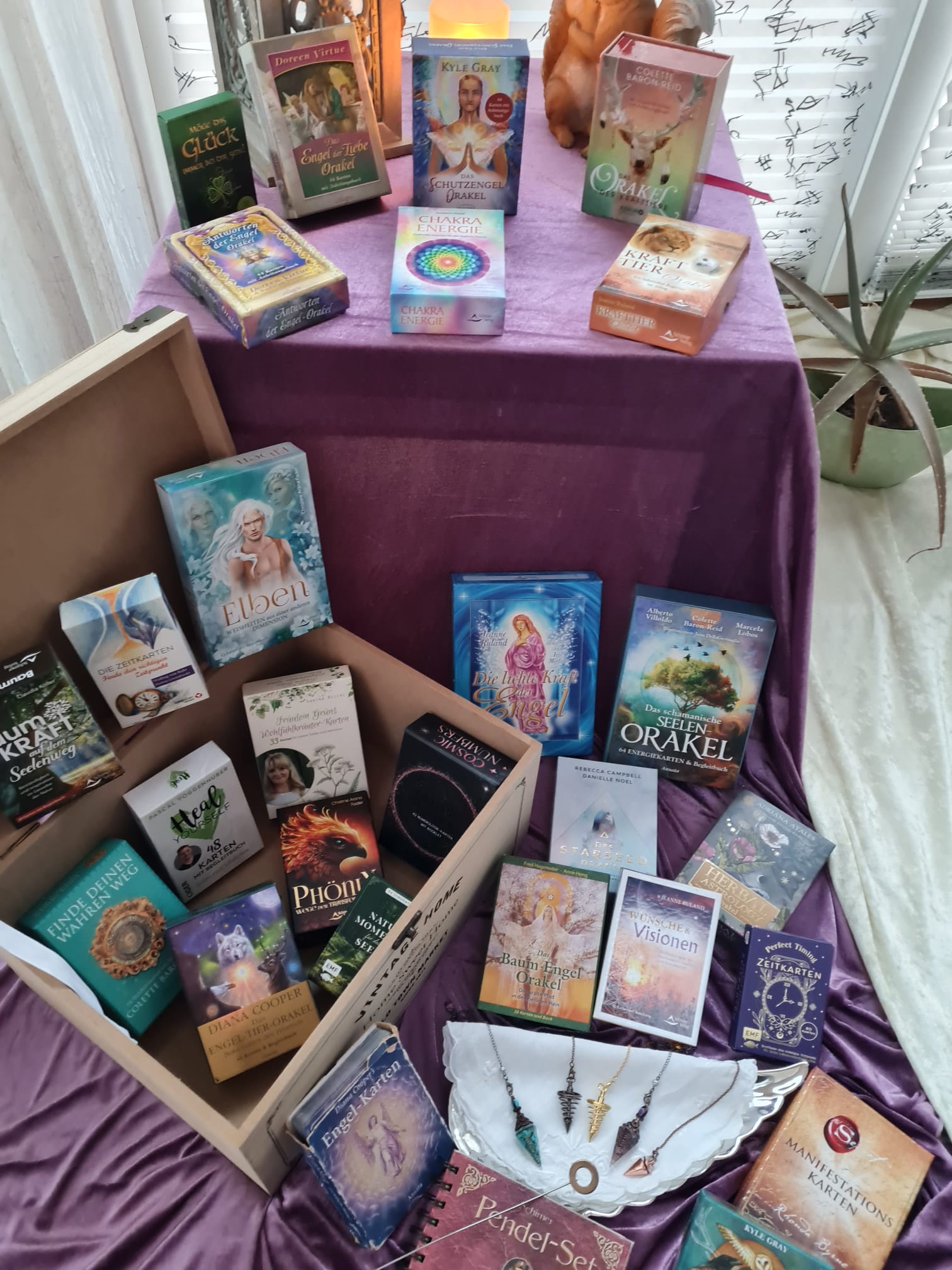 Pendelschale mit Karten und Zeitkarten